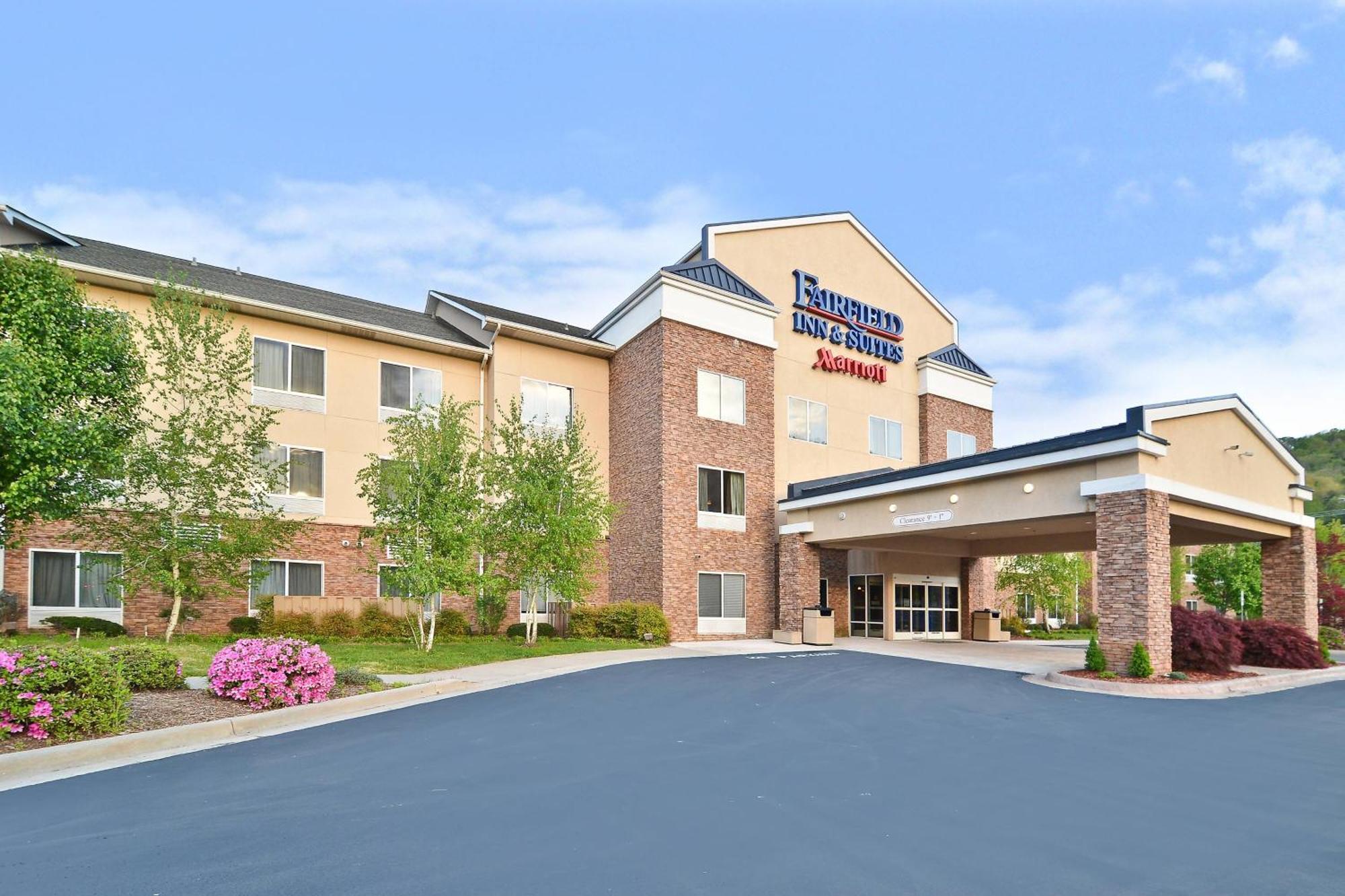 Fairfield Inn & Suites Cherokee Exteriér fotografie